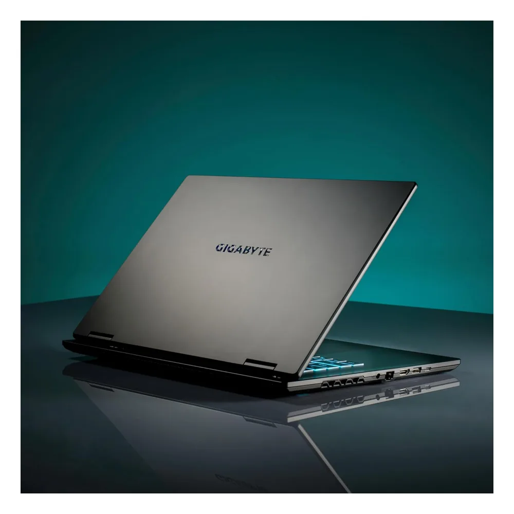 Gigabyte PC portable CWHI3FR894SH